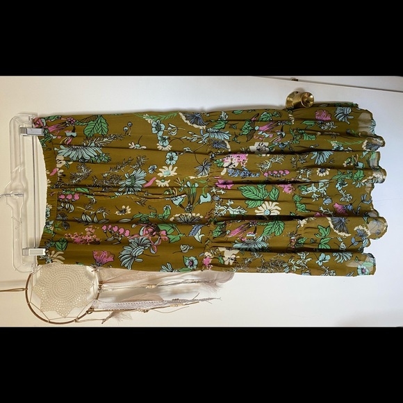 aerie Dresses & Skirts - NWOT aerie Floral Chiffon Skirt, Never Worn!